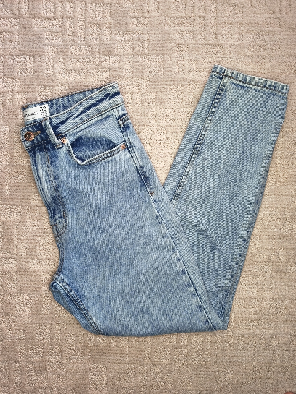 Stradivarius High Waisted Mom Jeans Acid Wash Blue Denim Women's Size EU 38 US 6